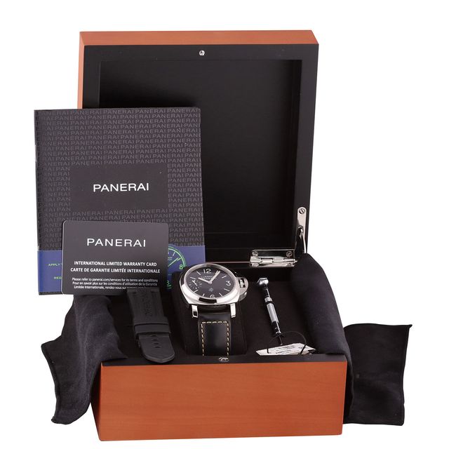 Panerai Luminor Logo PAM01084 Image 5